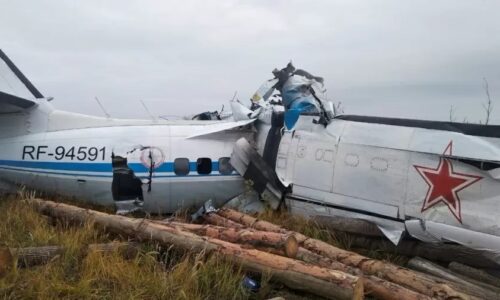 Avião com paraquedistas russos cai e mata ao menos 16 pessoas
