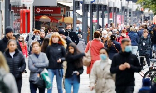 Nova variante do coronavírus recebe nome de Ômicron