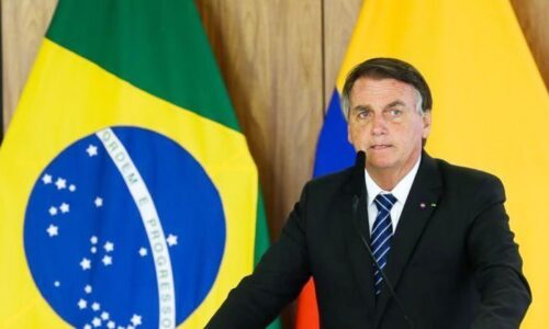 PF intima Bolsonaro a depor sobre vazamento de informações sigilosas