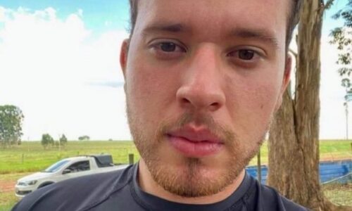 FILHO MORRE APÓS SER ATINGIDO POR AVIÃO PILOTADO PELO PRÓPRIO PAI