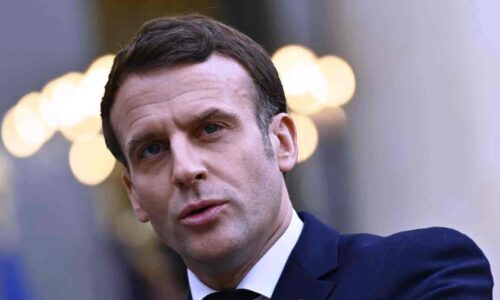 “Ninguém será deixado para trás”, diz Macron em discurso de vitória na França