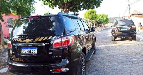PF cumpre mandados em Chapadão do Sul contra organização criminosa suspeita de roubo a bancos e lavagem de dinheiro