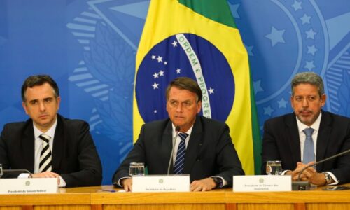 Combustível: presidente propõe ressarcir Estados em troca de ICMS zero