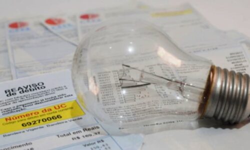 Valores das bandeiras da conta de luz são reajustados em até 63,7%