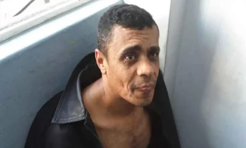 Preso por facada em Bolsonaro, Adélio passa por perícia que vai durar 9 horas em Campo Grande
