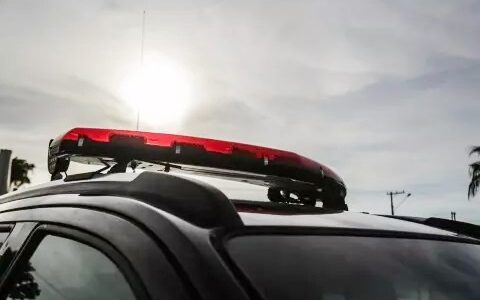 Homem é espancado a pedradas na cabeça por colega e levado em estado grave para Santa Casa