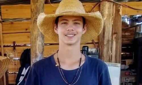 Jovem peão morre após ser atingido por chifre de touro em rodeio