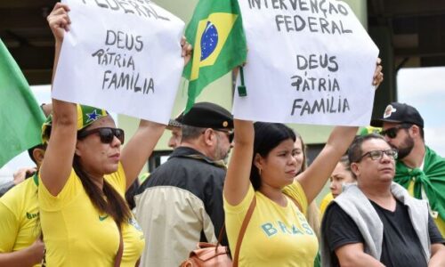 Polícia vai às ruas para identificar participantes de atos bolsonaristas