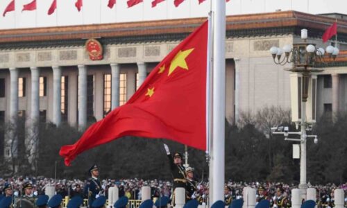 UE mantém cautela sobre atuação da China em negociações de paz entre Ucrânia e Rússia