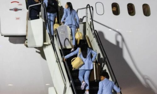 Em busca de título inédito, seleção feminina embarca para a Austrália