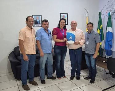 Em reunião com Prefeito Juvenal, Sanesul apresenta projeto de 100% de esgoto e novo poço artesiano em Figueirão