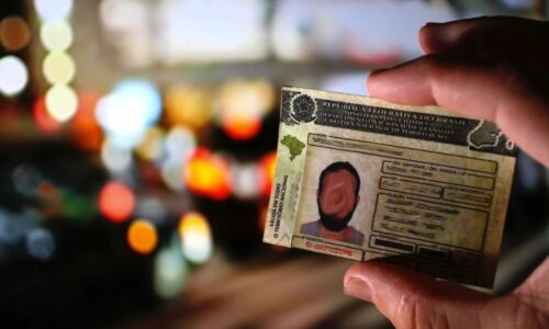 Exame toxicológico volta a ser obrigatório para CNH A e B: veja o que muda e como funciona