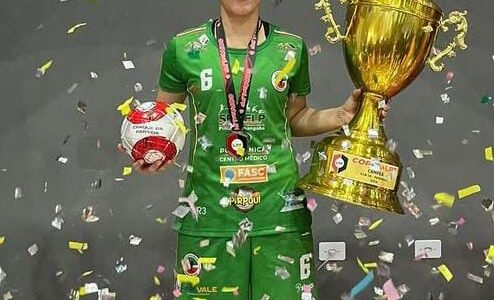 Da rua em Figueirão ao topo da LPF: a trajetória de superação de Myrella Lima no futsal