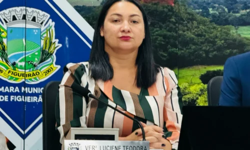 Vereadora Luciene Teodora pede análise de aditivo para liberar novos veículos do transporte escolar em Figueirão