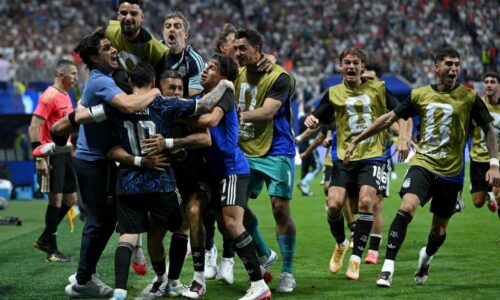 Argentina vira sobre a Inglaterra nos acréscimos e avança à final da Copa