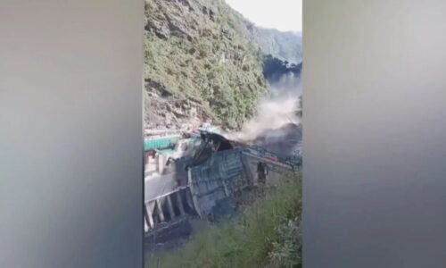 Enchente no Nepal deixa quase 1,5 mil desaparecidos 