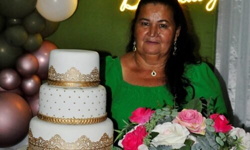 Noite de Celebração: Antonia Aparecida de Jesus Rocha comemora 62 anos em Figueirão